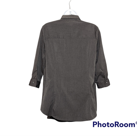 Motherhood 3/4 Sleeve Button Down Gray Shirt Size Small - Picture 5 of 7